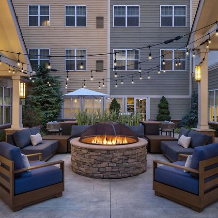 Residence Inn By Marriott Long Island Islip/Courthouse Complex Central Islip Esterno foto