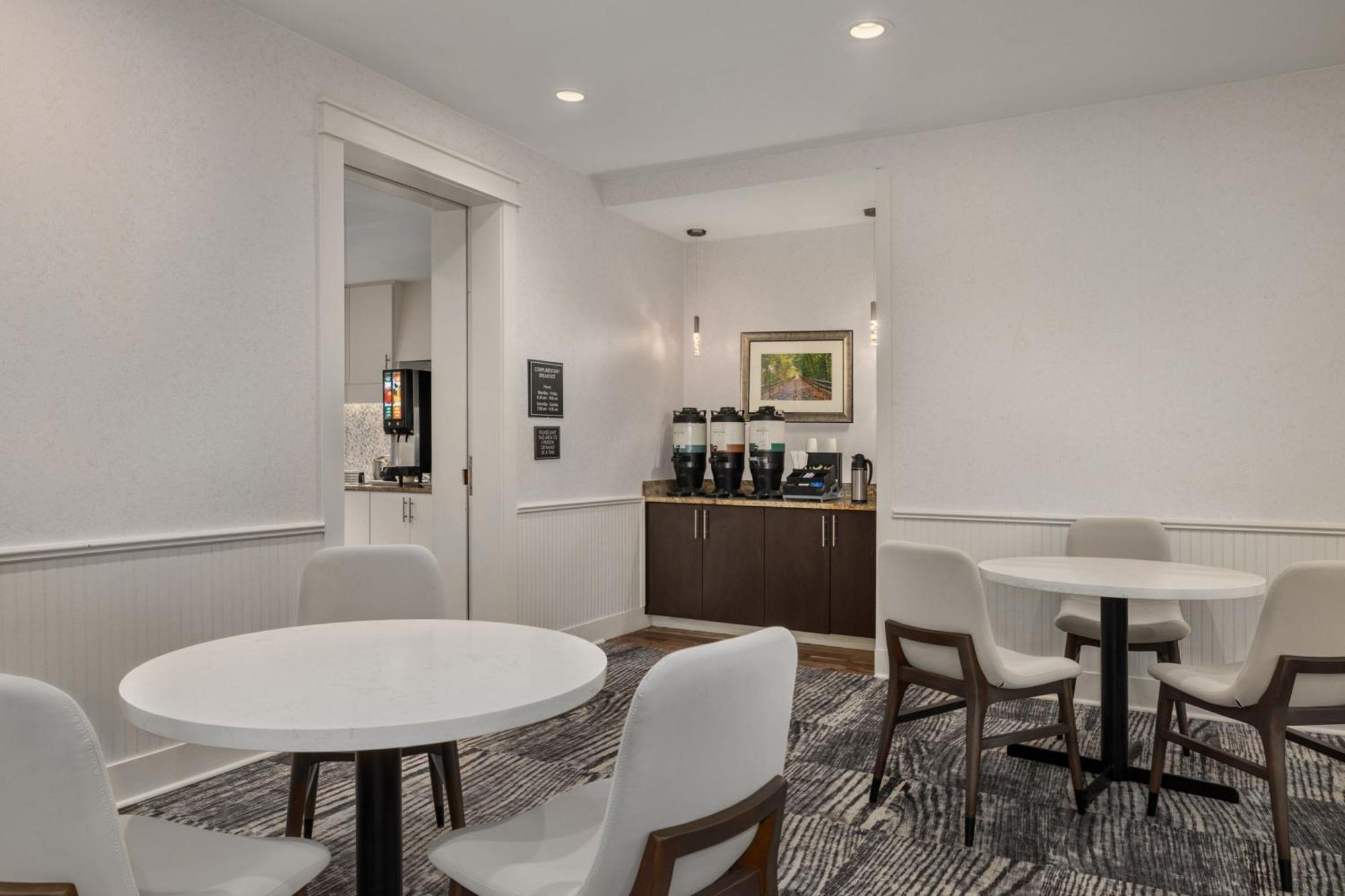 Residence Inn By Marriott Long Island Islip/Courthouse Complex Central Islip Esterno foto