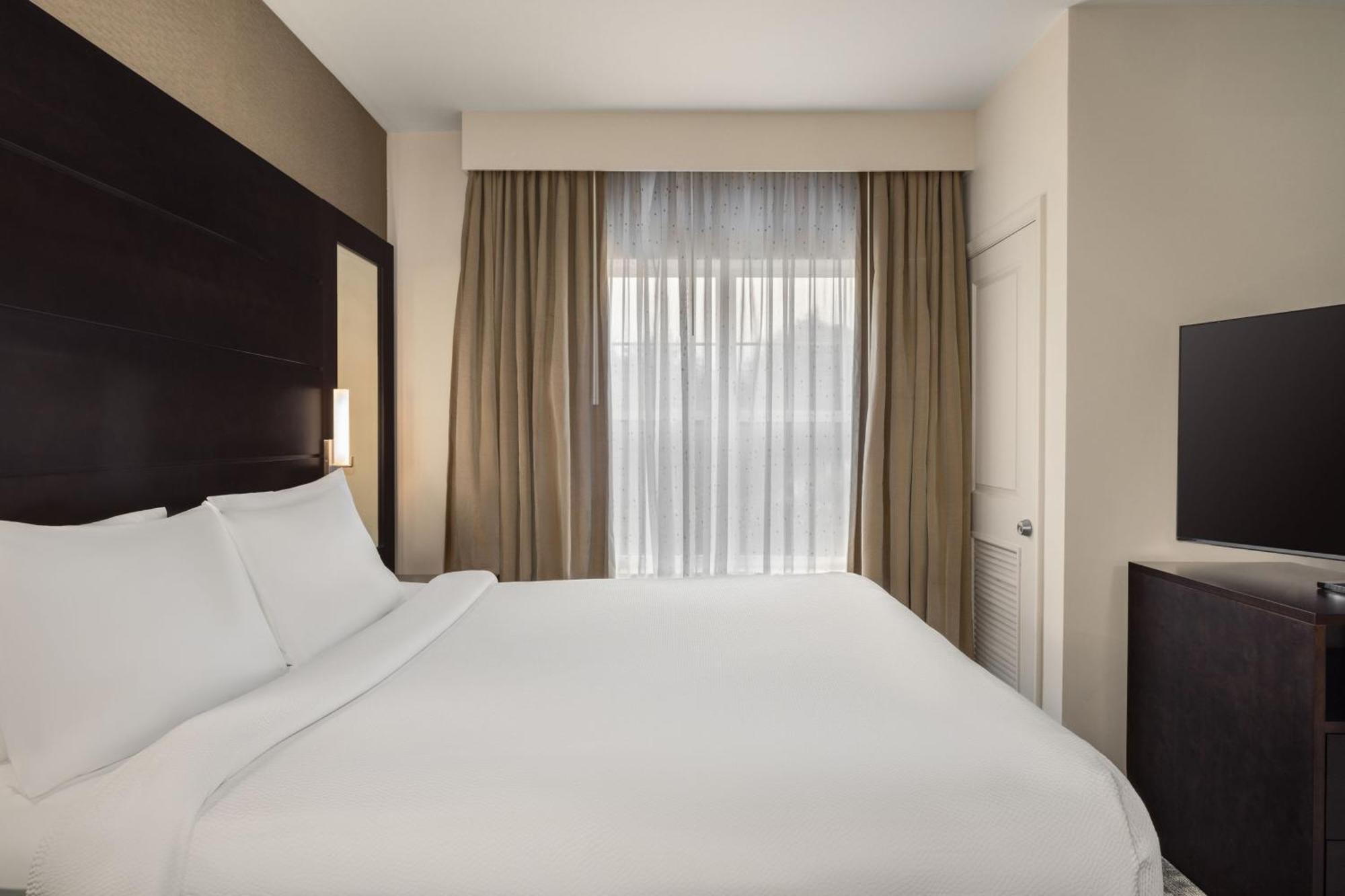 Residence Inn By Marriott Long Island Islip/Courthouse Complex Central Islip Esterno foto
