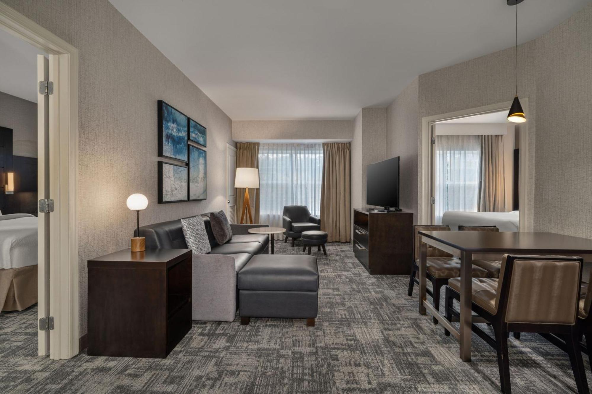 Residence Inn By Marriott Long Island Islip/Courthouse Complex Central Islip Esterno foto